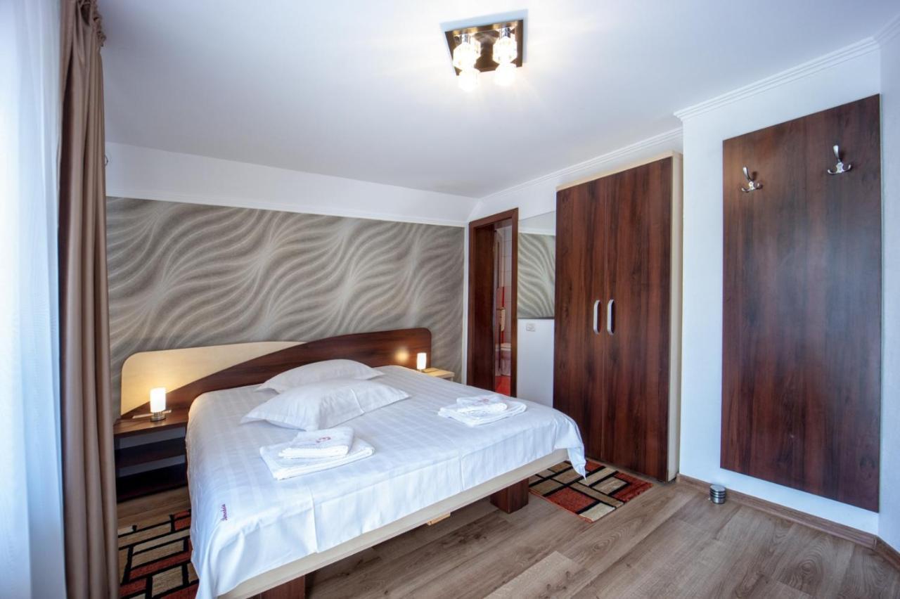 Amedeia Hotel Bran  Luaran gambar